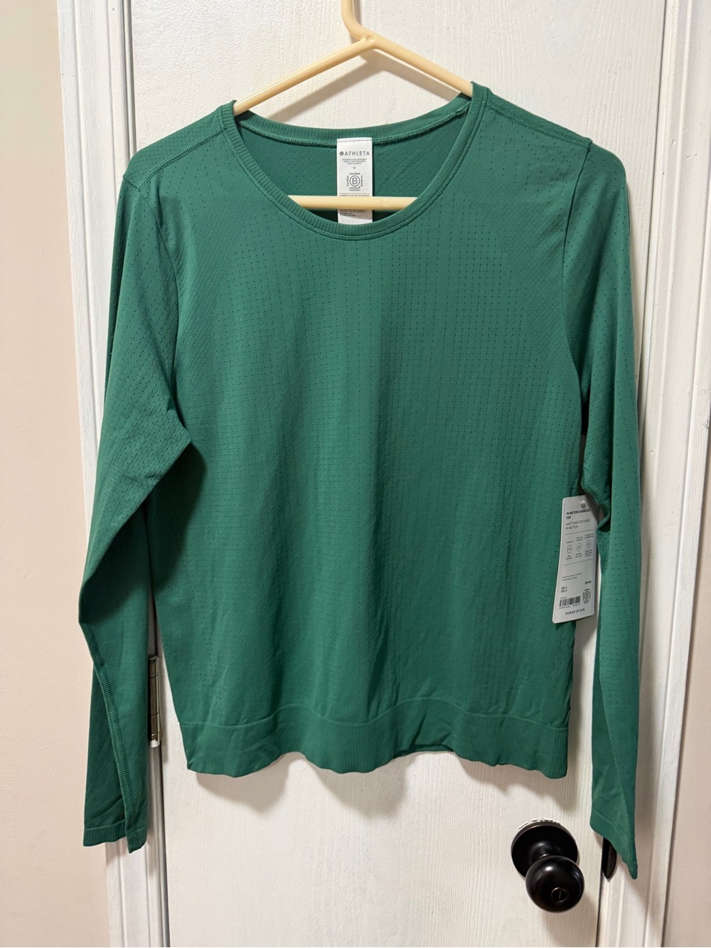 Athleta Emerald Green Long-Sleeve Crewneck Top
